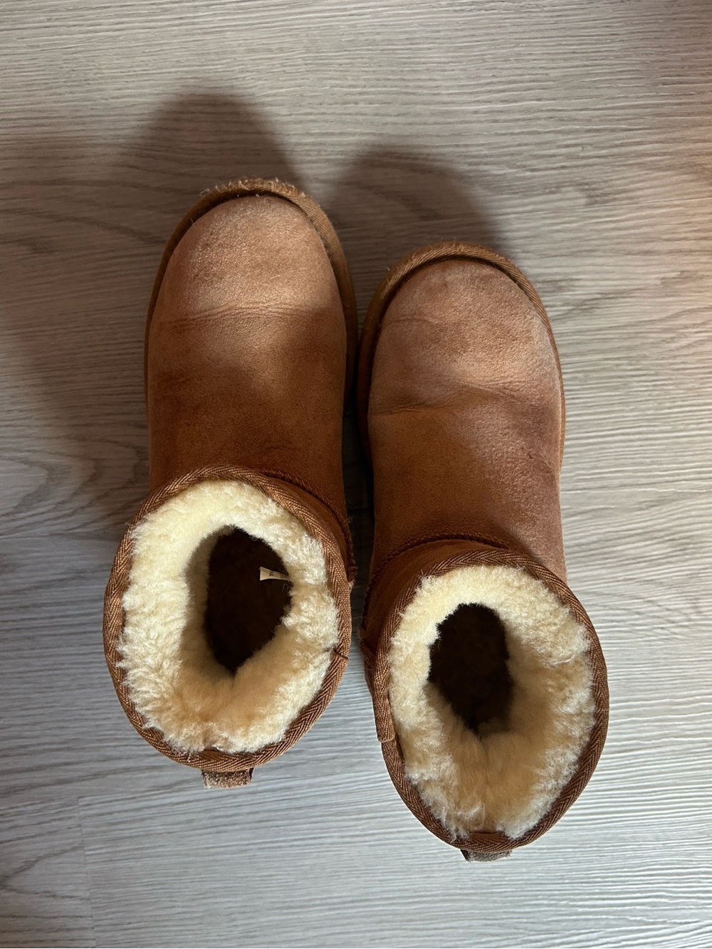 UGG Chestnut Shearling-Lined Classic Short Boots - Picture 2 of 4
